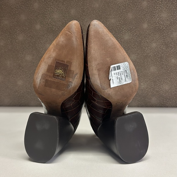 🔥🔥🔥NEW Chloe Croc-Embossed Leather Brown Ankle Boots Heels - Picture 13 of 16